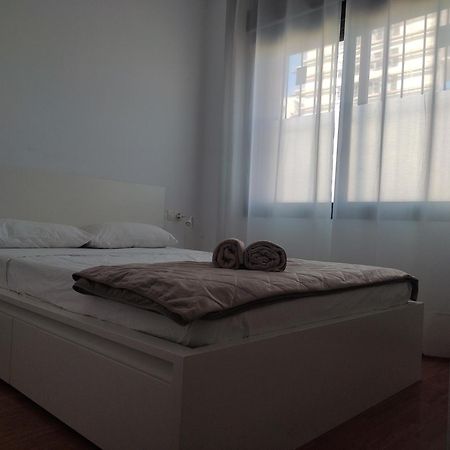 Ap4Us B1 - Apartment For Us - Sightseeing & Beach Near To Barcelona Badalona Exterior foto