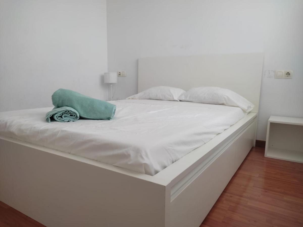 Ap4Us B1 - Apartment For Us - Sightseeing & Beach Near To Barcelona Badalona Exterior foto